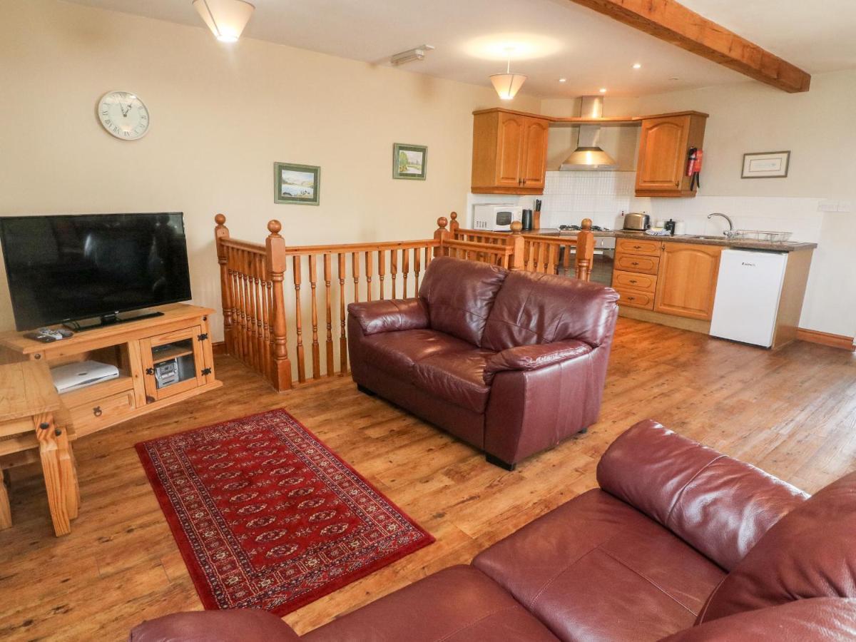 Old Byre Cottage レイブンストーンデール エクステリア 写真