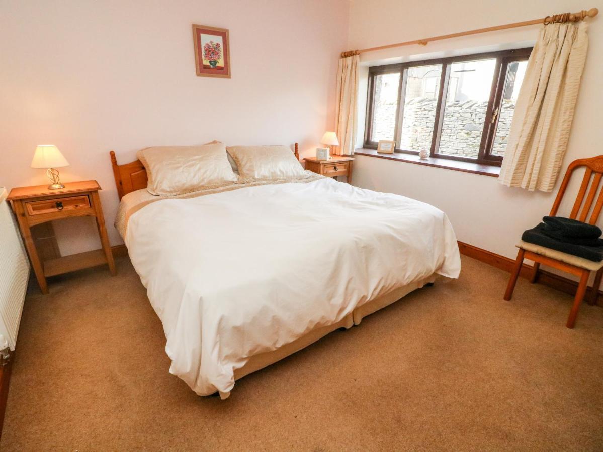 Old Byre Cottage レイブンストーンデール エクステリア 写真